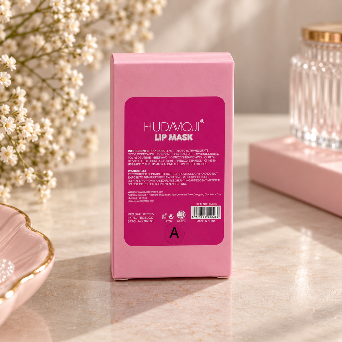HUDAMOJI Strawberry Bunny Lip Mask